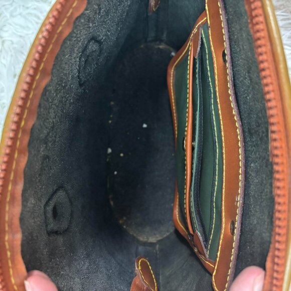 Vintage Dooney & Bourke Black & Tan Dome Satchel Crossbody - Picture 5 of 8